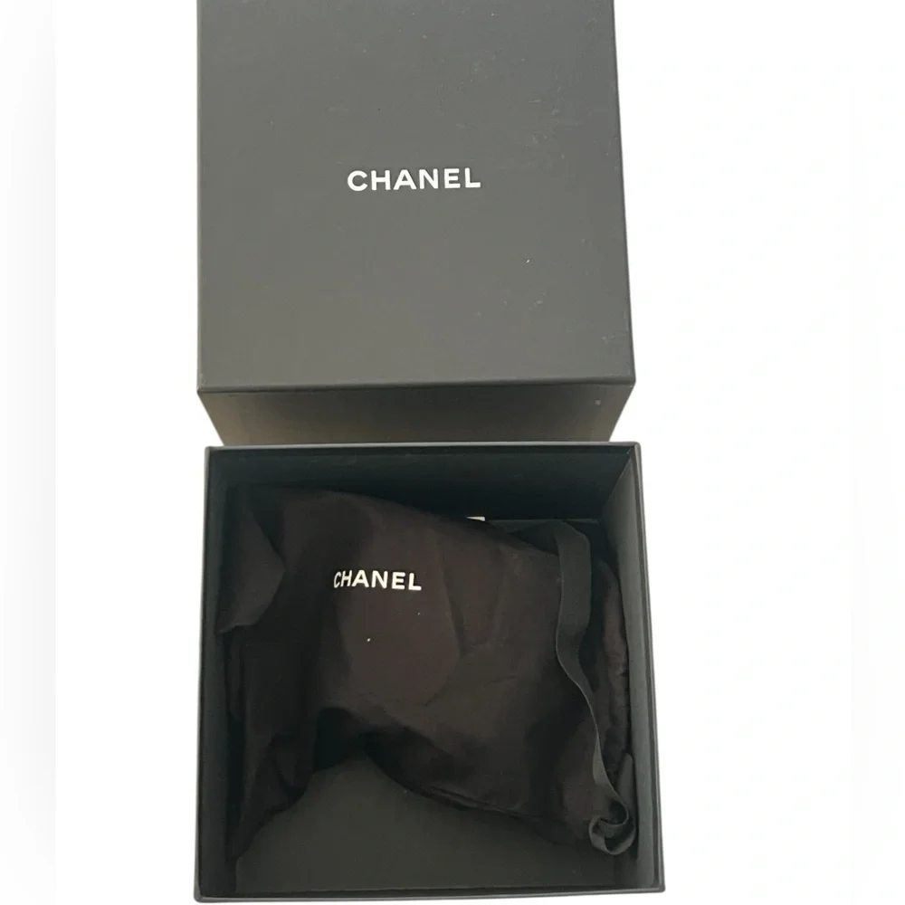 New CHANEL mini bag